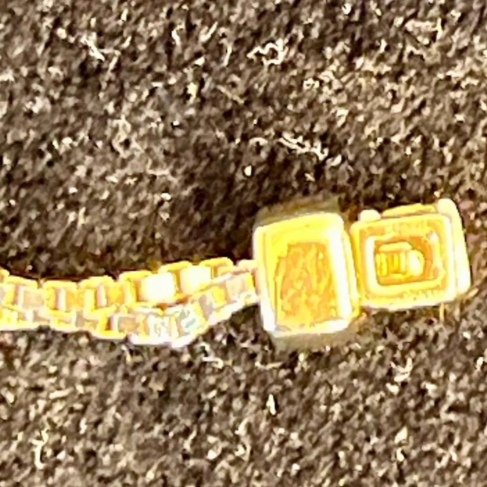 Premier Designs
Gold Color Rhinestone Adjustable Tennis Bracelet Fringe Gift VTG - Picture 10 of 17